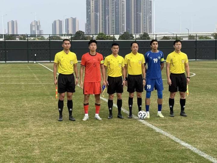 AG体育官方网站-0-3！1-0！中国足球悲喜两重天，U16完败乌兹别克后，U19成功复仇
